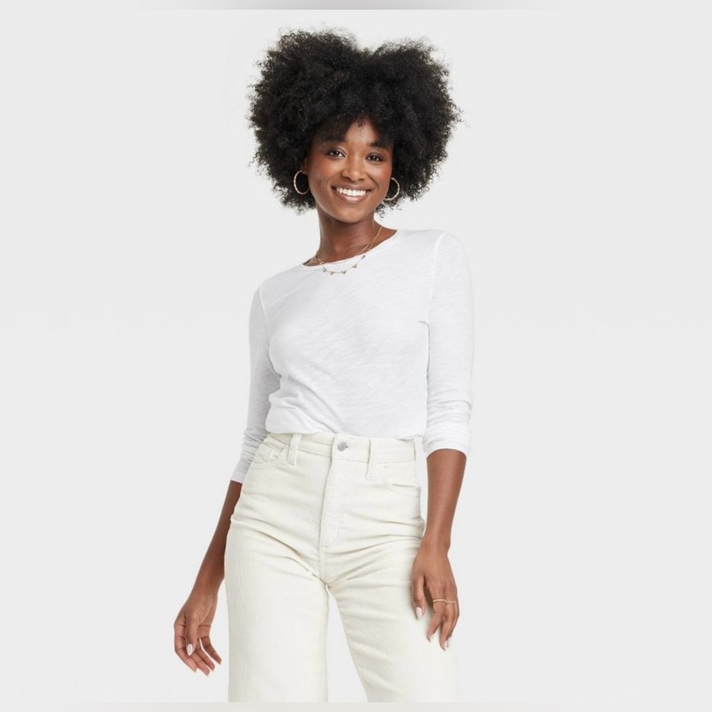 NWOT Target Women’s Slim Fit Long Sleeve White Shirt Universal Threads Small